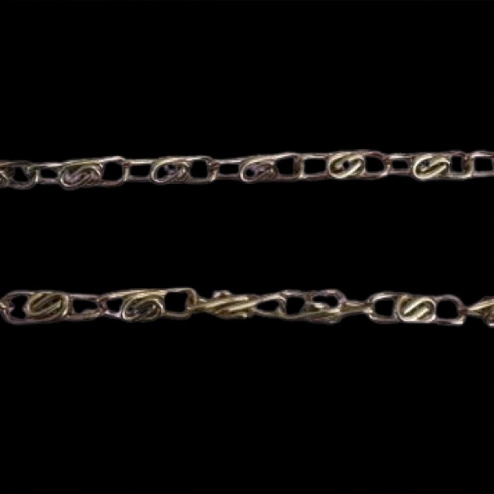πBundle 2 or More for 50% off+$4.99 Shipping!
Vintage 48β Silver Chain Necklace - Picture 4 of 5